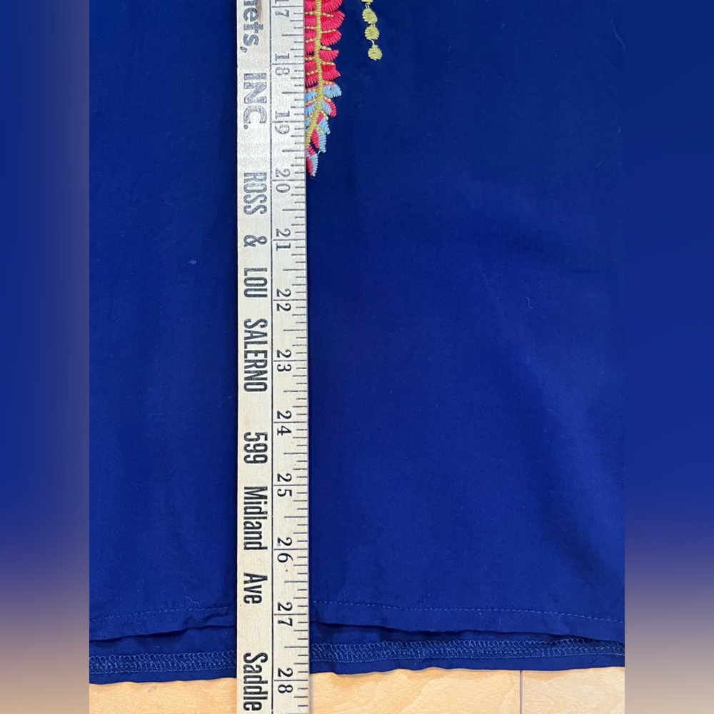 Preowned Solitaire Embroidered V-Neck Tunic Top with Waistband - Navy - Sz L - Picture 11 of 13